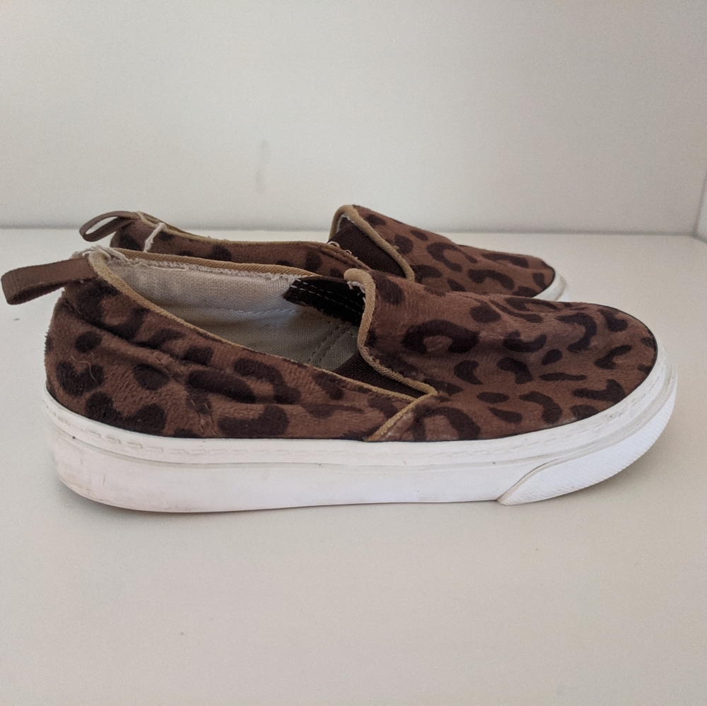 GAP ESTABLISHED TODDLER SHOE LEAPORD PRINT